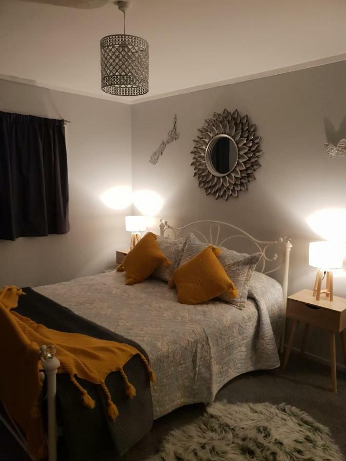B, D & D Bed And Breakfast Taupo Eksteriør bilde
